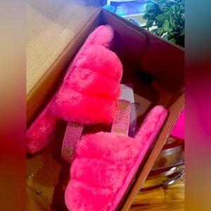 Brand new Ugg Fluff yeah slide size 12